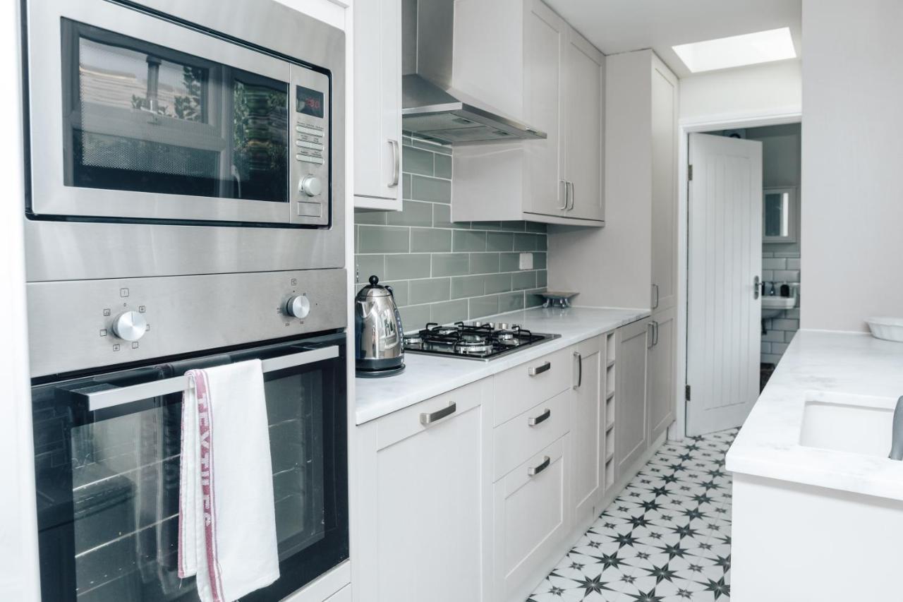 The Dragonfly - Central 2 Bedroom House Henley-on-Thames Exteriör bild